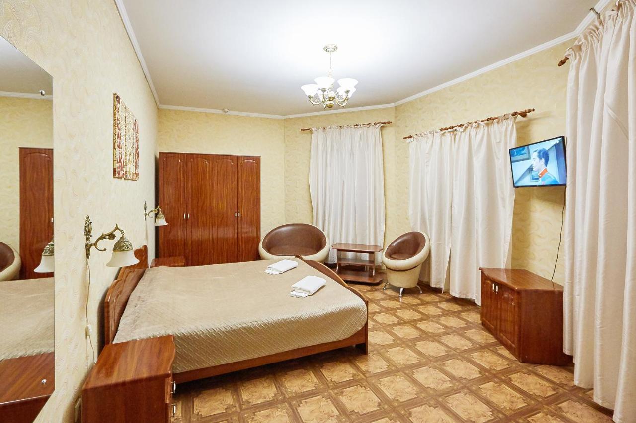 Hotel Barbaris Kiev Luaran gambar